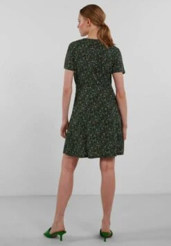 Pieces Jurk - Black -Ulla Popken Winkel 0c6acfc435f74d87b158f2945493117f