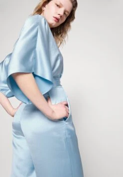 Hugo Kalaisa - Jumpsuit - Light/Pastel Blue -Ulla Popken Winkel 0fcff1bac31f46ffab0028afc73fe26a