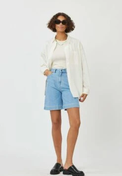 Minimum Soleimas - Jeansshort - Faded Denim -Ulla Popken Winkel 15099f2bec4949de8fb2384c2ab39fd1