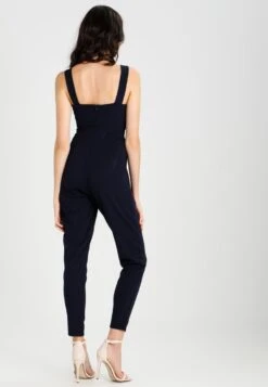 Wal G V Neck - Jumpsuit - Navy 7 Wal G V Neck - Jumpsuit - Navy -Ulla Popken Winkel 1790d71154e64b55b883a7fa7abead63