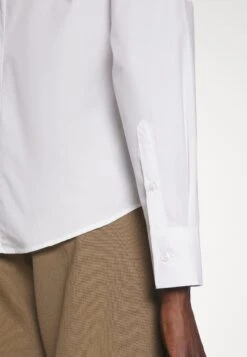 Filippa K Overhemdblouse - White -Ulla Popken Winkel 1d7318f6db6846848fac2e71628448c7