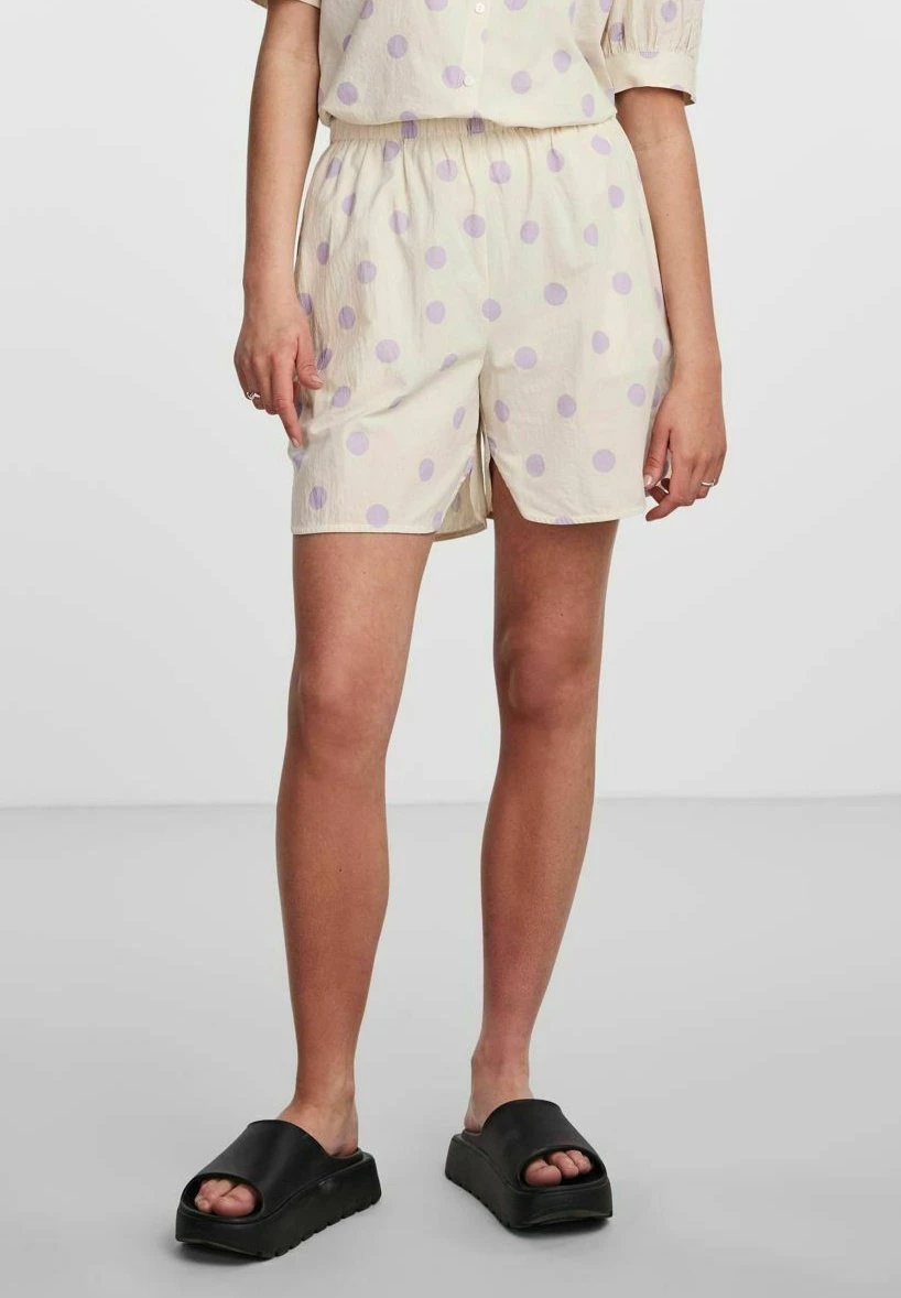 Pieces Højtaljede- Shorts - Cloud Cream 1 Pieces Højtaljede- Shorts - Cloud Cream