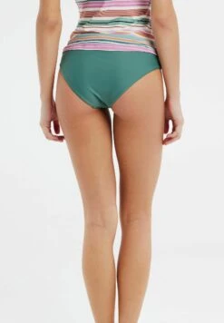 Protest Mixfacets- Slip - Laurelgreen -Ulla Popken Winkel 2ef8c5f2edf247abb45c2f0ec55ddc3e