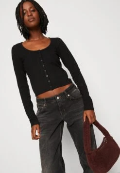 Hollister Co. Button Through Icon - Longsleeve - Casual Black 9 Hollister Co. Button Through Icon - Longsleeve - Casual Black -Ulla Popken Winkel 315081fabca94e29b7fcab0ceeeda073