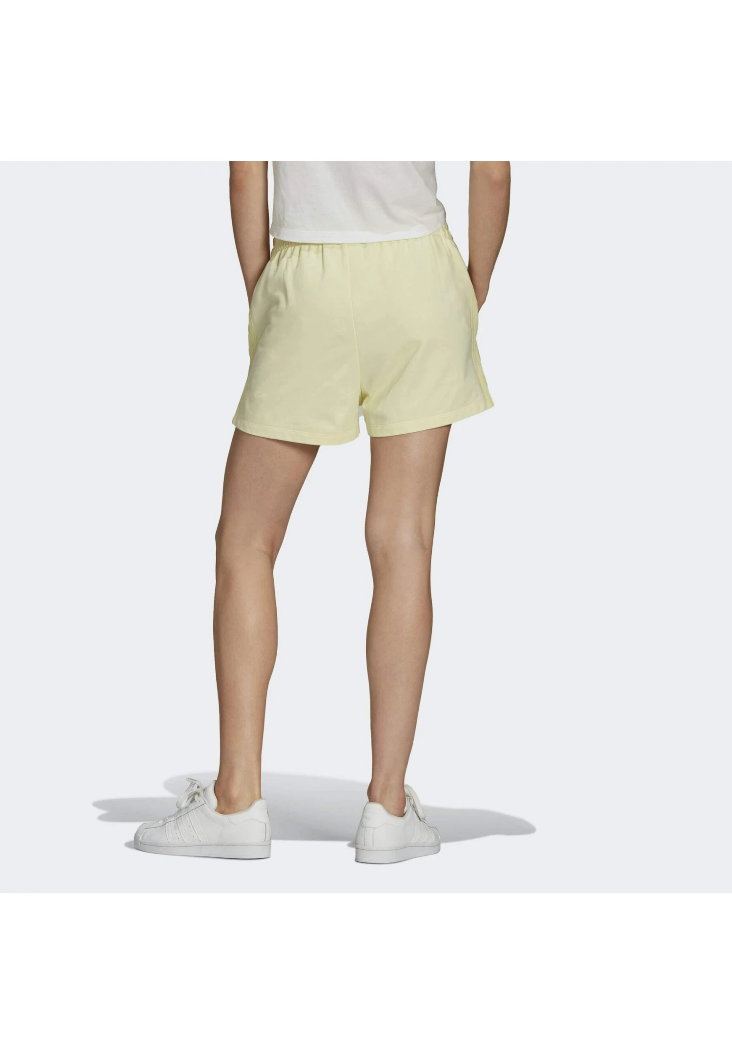 Adidas Originals Tennis Luxe 3 Stripes Originals Shorts - Shorts - Haze Yellow 2 Adidas Originals Tennis Luxe 3 Stripes Originals Shorts - Shorts - Haze Yellow - Afbeelding 2
