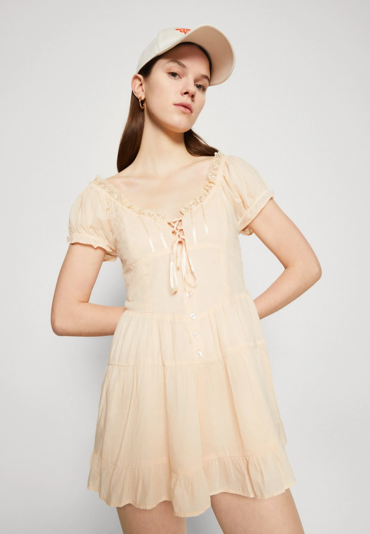 BDG Urban Outfitters Jumpsuit - Cream 4 BDG Urban Outfitters Jumpsuit - Cream - Afbeelding 4