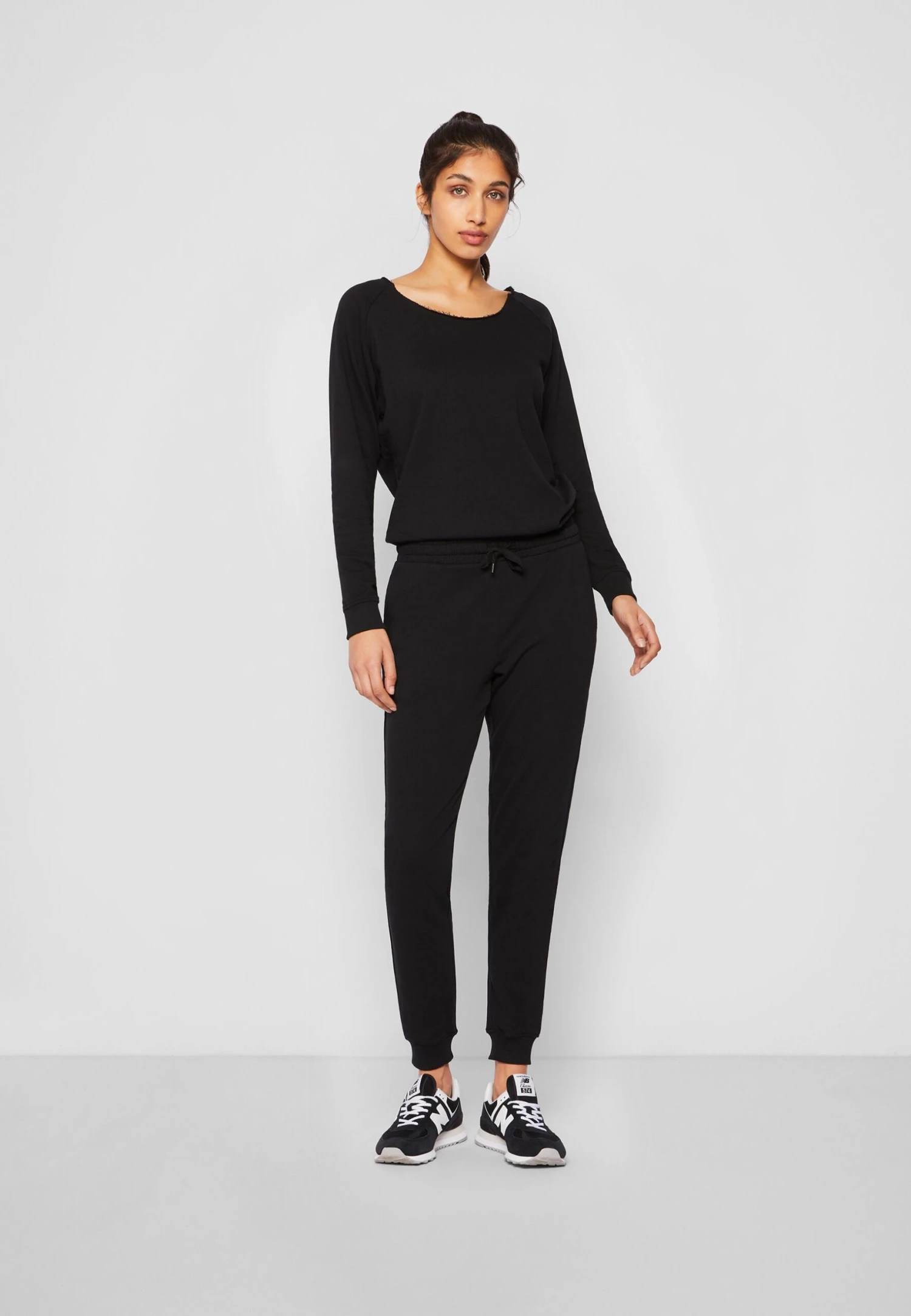 URBAN CLASSICS Long Sleeve - Jumpsuit - Black 1 URBAN CLASSICS Long Sleeve - Jumpsuit - Black