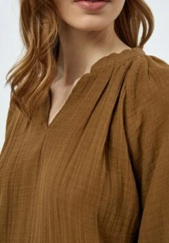 Peppercorn Eve- Blouse - Ermine Brown -Ulla Popken Winkel 4b32bcc4977844e38271a370d2b4c6ba