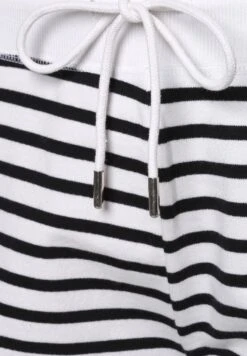 Marie Lund Shorts - Marine/Weiß 5 Marie Lund Shorts - Marine/Weiß -Ulla Popken Winkel 4c5d4968db4746a4a499a3deb73d3146