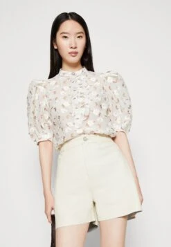 Custommade Nava - Shorts - Whisper White -Ulla Popken Winkel 51e53816a5754afc8bea74c2ce0f4d23