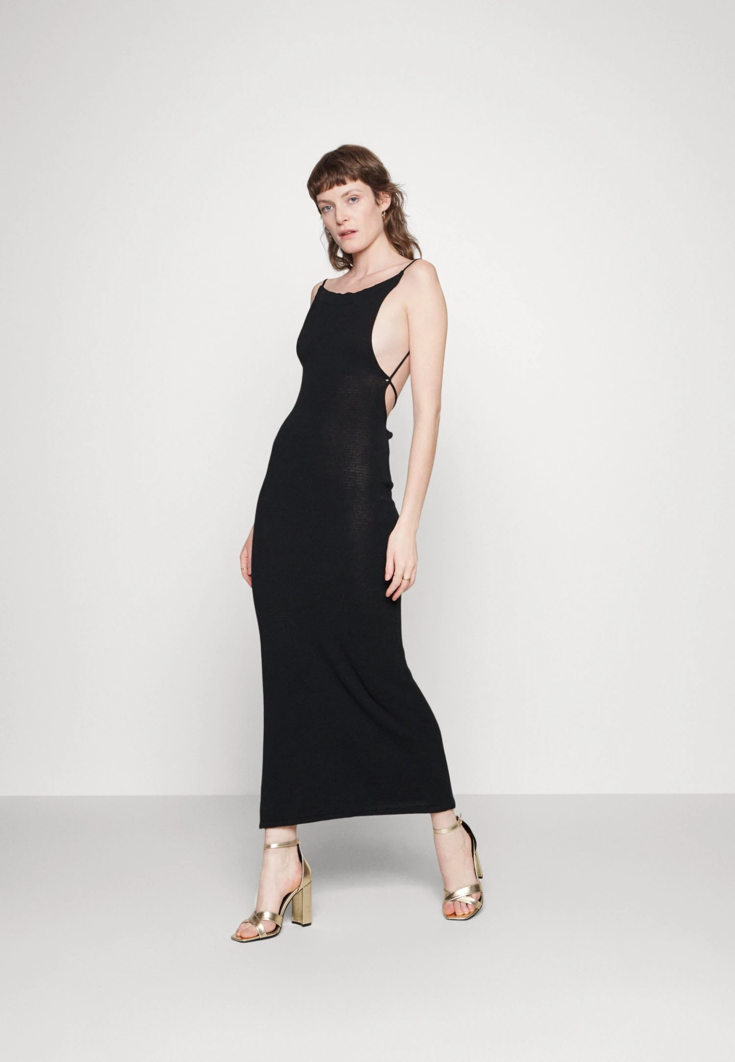 ALOHAS Delicate Strap Dress - Gebreide Jurk - Black 2 ALOHAS Delicate Strap Dress - Gebreide Jurk - Black - Afbeelding 2