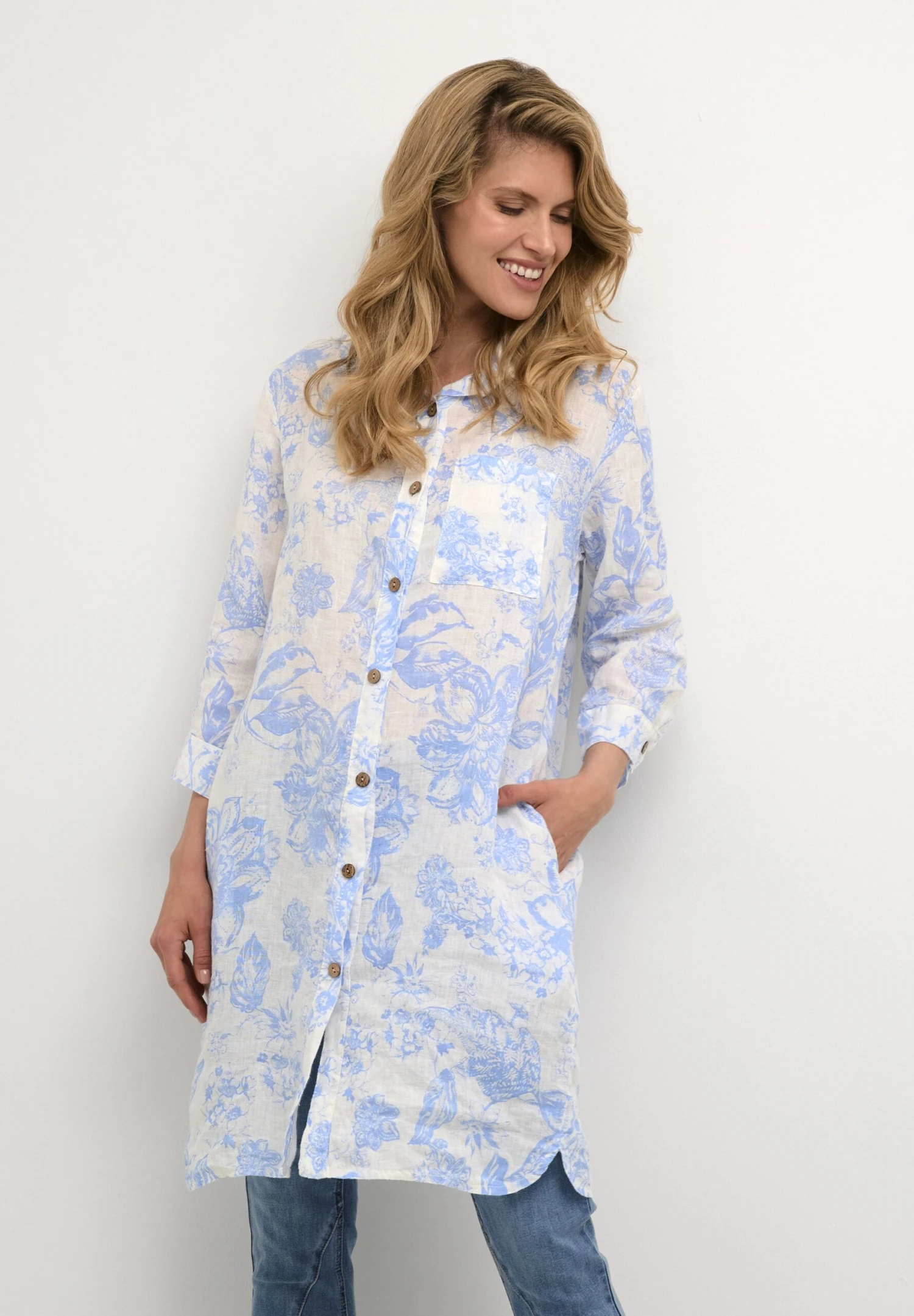 Cream Bellis Long - Overhemdblouse - Blue Botanic Garden 1 Cream Bellis Long - Overhemdblouse - Blue Botanic Garden