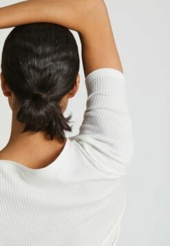 Isa O Neck - T-Shirt Basic - Off White -Ulla Popken Winkel 5b12f29f99164857989e1ac266fc19f3