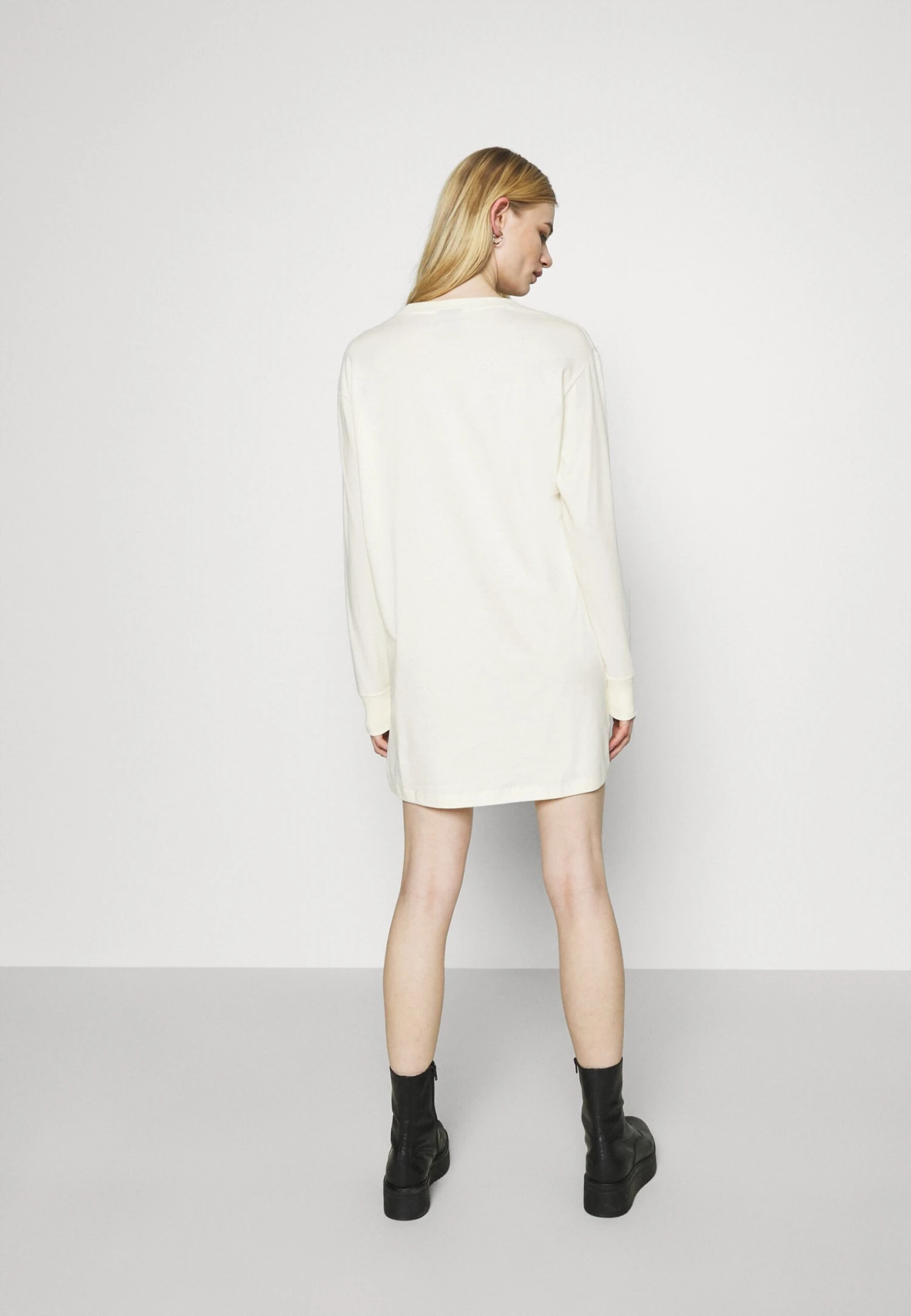 Nike Sportswear Dress - Jerseyjurk - Coconut Milk/White 3 Nike Sportswear Dress - Jerseyjurk - Coconut Milk/White - Afbeelding 3