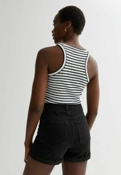 Mom - Jeansshort - Black 6 Mom - Jeansshort - Black -Ulla Popken Winkel 809a9131be3742929faef6c0263601d7