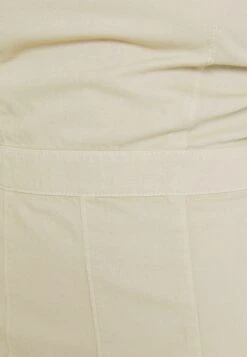 BERSHKA Jumpsuit - Beige -Ulla Popken Winkel 86ce1e45a0684e07a663bce72ebeac45