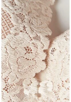 Intimissimi Elena Pretty Flower - Beugel Bh - Pink Silk -Ulla Popken Winkel 8e55bc3af8d549efaaef107ced551ed7