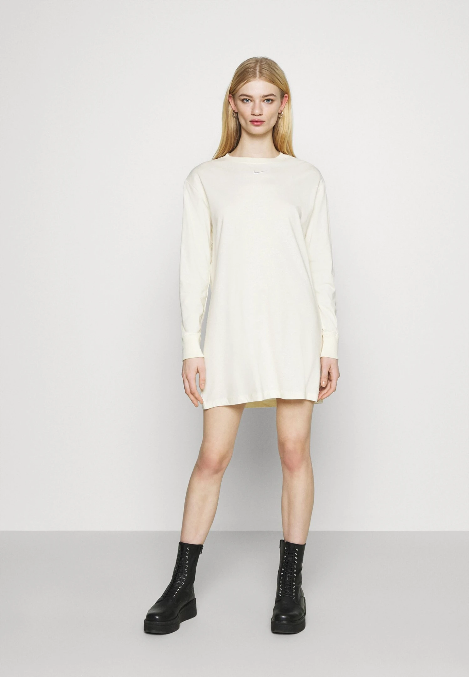 Nike Sportswear Dress - Jerseyjurk - Coconut Milk/White 1 Nike Sportswear Dress - Jerseyjurk - Coconut Milk/White