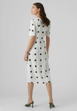 Vero Moda Blousejurk - Snow White -Ulla Popken Winkel 938e0539bbbe4adcbdf850b6ea4ea679