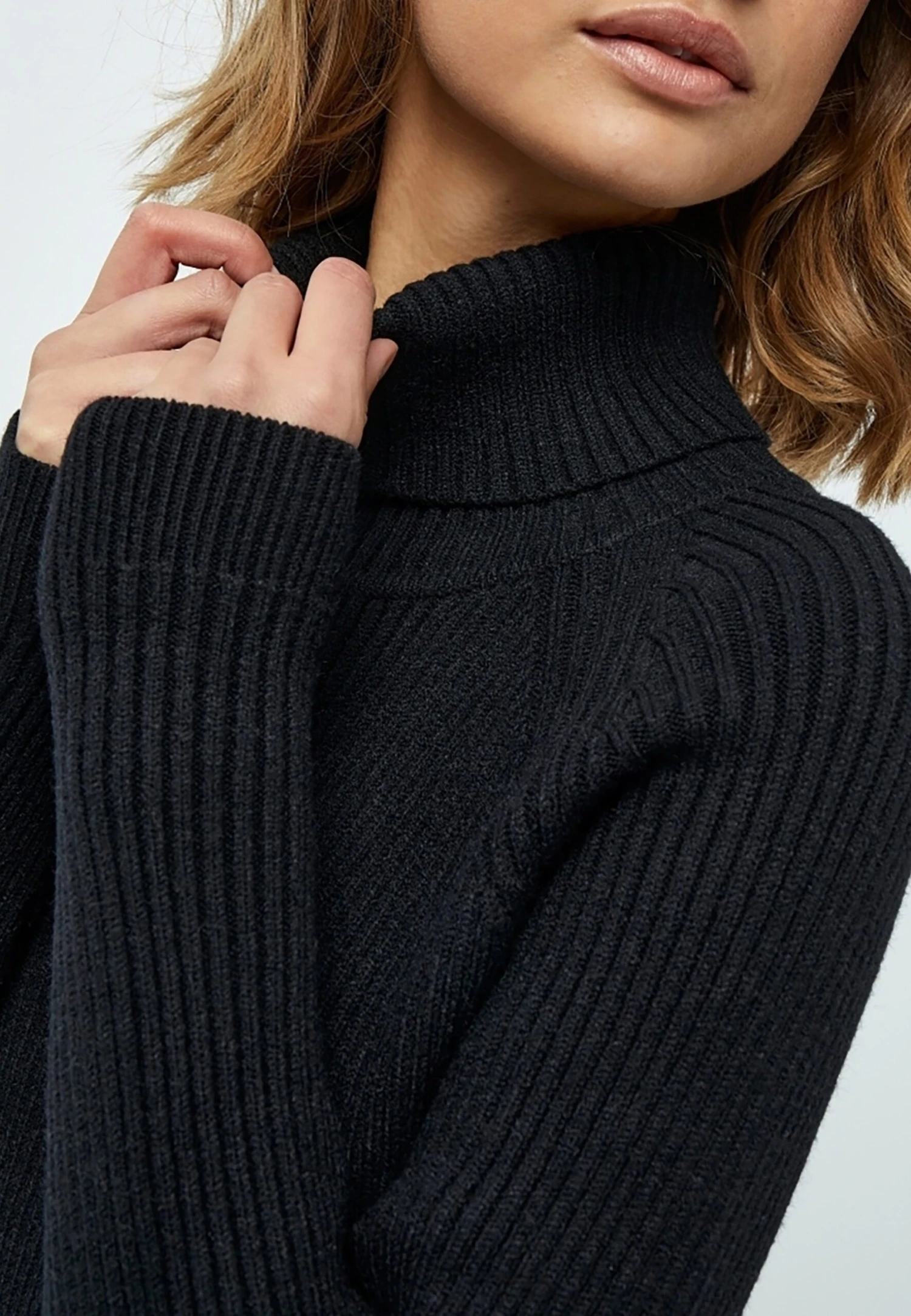 Minus Ava Turtleneck - Etui-Jurk - Black 4 Minus Ava Turtleneck - Etui-Jurk - Black - Afbeelding 4