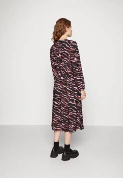 B.young Byibine- Blousejurk - Orchid Haze Mix -Ulla Popken Winkel 9caba17daf124e7e943a620086291d85