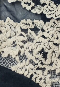 Intimissimi String Pretty Flowers - String - Blaudeep Blue Vanilla -Ulla Popken Winkel a11b059bb4284d95bff29f0c9350d8a4