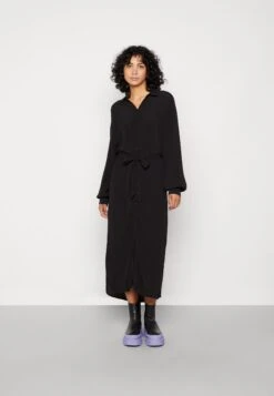 Minimum Nirra - Blousejurk - Black