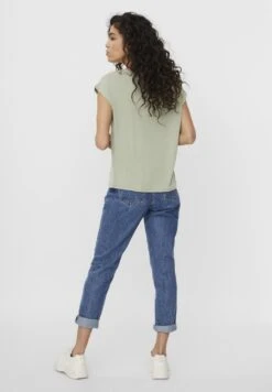 Vero Moda Vmfilli Ss V-Neck Ga Noos - T-Shirt Basic - Desert Sage -Ulla Popken Winkel ac59bf2140b144b091ee81b0a57192a3