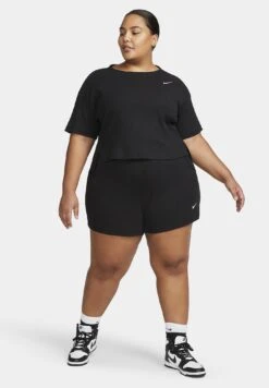 Nike Sportswear W Nsw Hr- Shorts - Black/White -Ulla Popken Winkel b4ed23a8bbb342df906b5bf36c9dddea