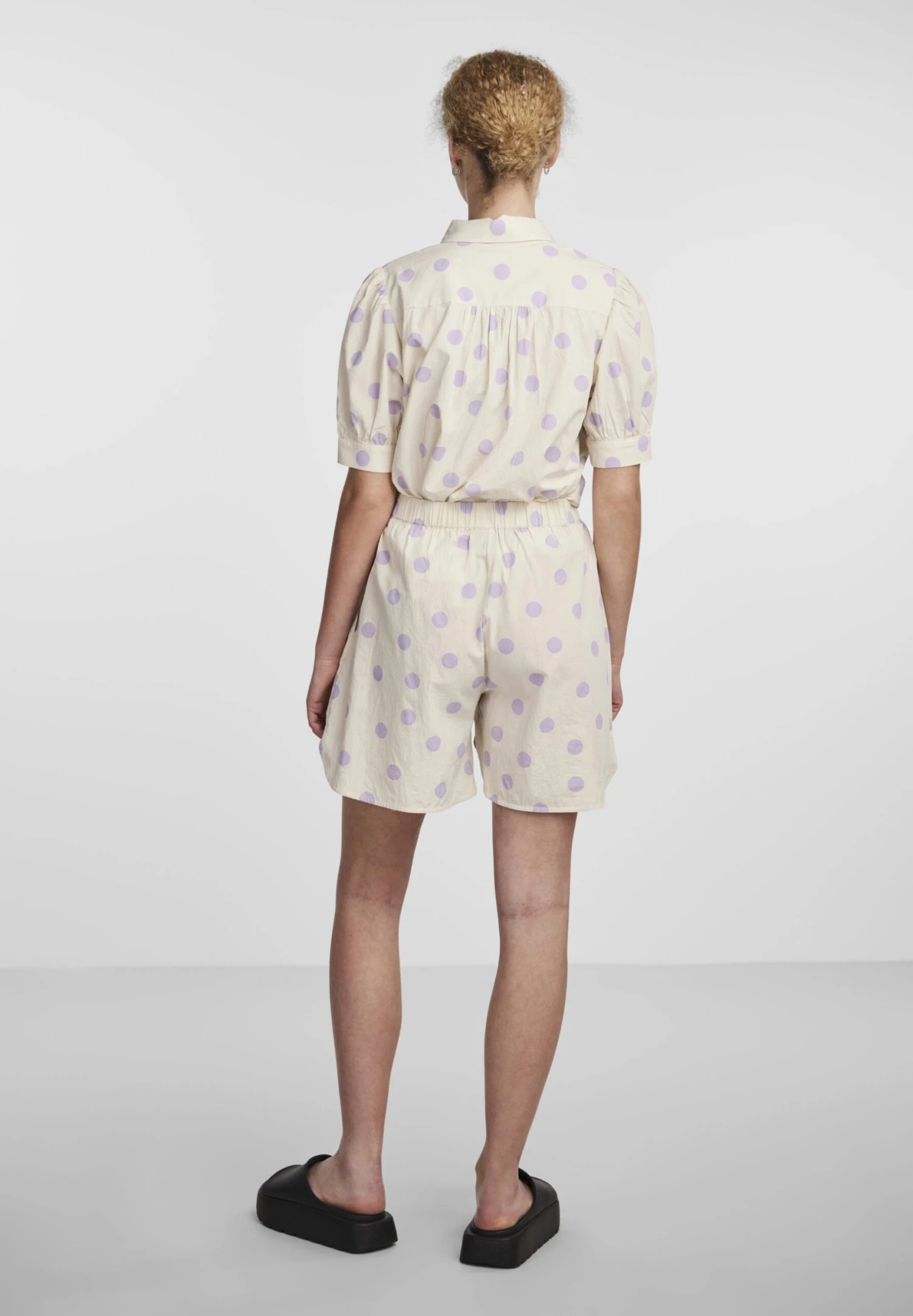 Pieces Højtaljede- Shorts - Cloud Cream 7 Pieces Højtaljede- Shorts - Cloud Cream - Afbeelding 7