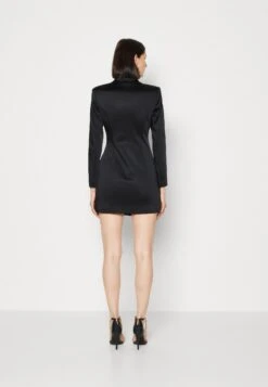 Elle Blazer Dress - Cocktailjurk - Jet Black -Ulla Popken Winkel c6ab22b91eea4856a574e31940ff0c16