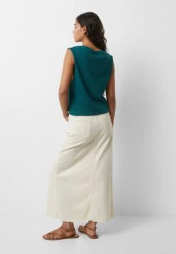 PULL & BEAR Sleeveless Rustic With Embroidery - Top - Green -Ulla Popken Winkel cc6e7072ec044a08923f724bc3cc4d2d