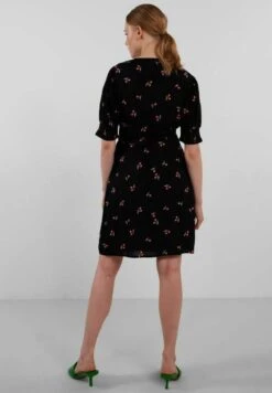 Pieces- Jurk - Black 6 Pieces- Jurk - Black -Ulla Popken Winkel d22a2ce58a534b4e8fe691a64c353df2