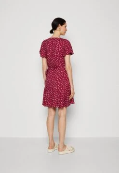 Lollys Laundry Jurk - Red -Ulla Popken Winkel d78b33647a644badac8982d1f83d2351