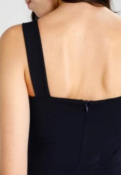 Wal G V Neck - Jumpsuit - Navy 8 Wal G V Neck - Jumpsuit - Navy -Ulla Popken Winkel d7b7c8f04a594a0e9b1ff2ddf87a5179