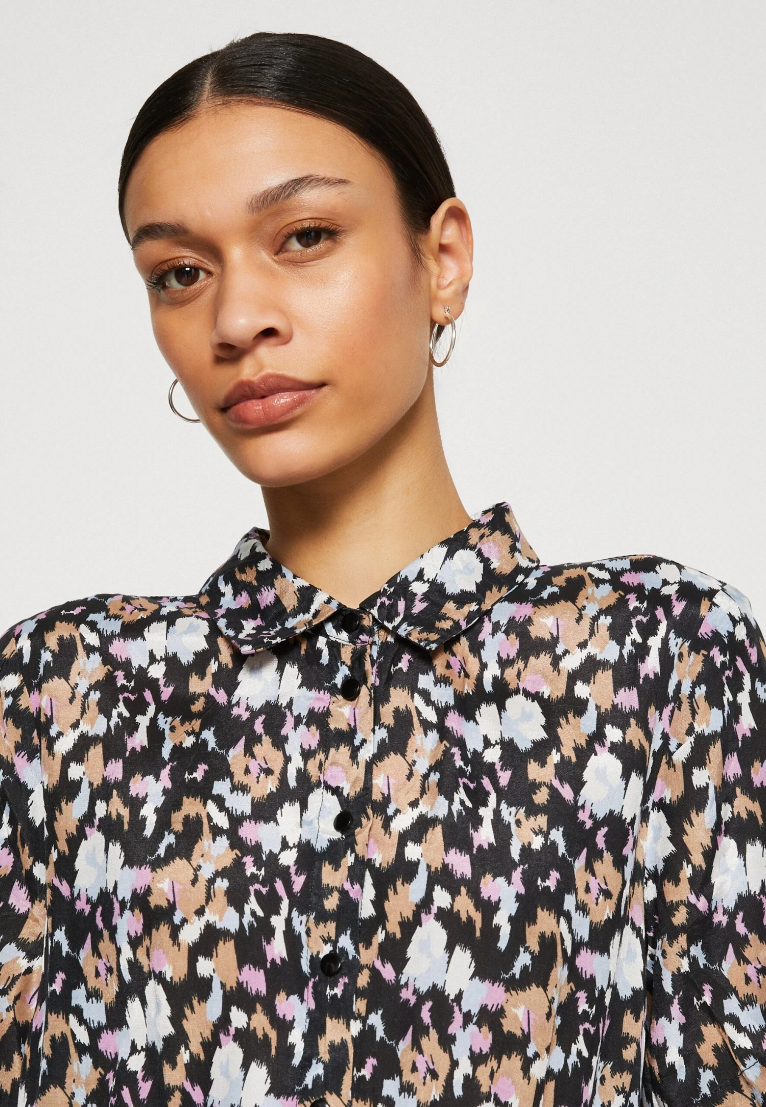 Kaffe Jumpsuit - Black/Blue/Lupine 6 Kaffe Jumpsuit - Black/Blue/Lupine - Afbeelding 6