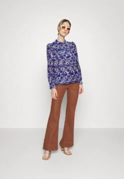 MUNTHE Diella - Blouse - Navy -Ulla Popken Winkel d96430279c4b4e27a0ce11b7dcd62fcd