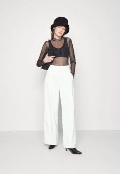 Gestuz Cevalagz Turtleneck - Blouse - Black 7 Gestuz Cevalagz Turtleneck - Blouse - Black -Ulla Popken Winkel dfc298b8d92f42afa8ed99159d26dc2b