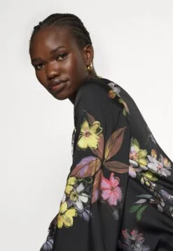 TWINSET Woven Dress - Blousejurk - Fiore Nero/Multicolor -Ulla Popken Winkel e4f10431e1c74f8880f42ea37ff8df99