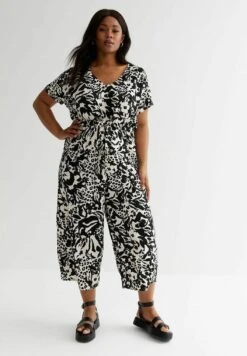 Curves Animal Print Crop- Jumpsuit - Black Pattern