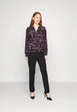 FREEQUENT Linn - Blouse - Lilac -Ulla Popken Winkel f9c1e1c901e5441badf17d7de4708a6d