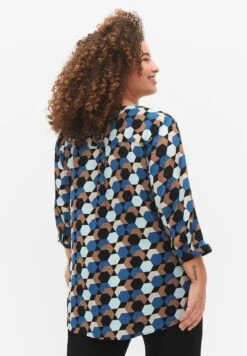 Zizzi Mit 3/4-Ärmeln - Blouse - Geometric Aop -Ulla Popken Winkel fb756529d8034709bcb11a0690979a86