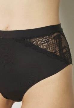 Chantelle Orangerie Dream High Waisted Brief - Slip - Black -Ulla Popken Winkel fcbc276fdd18404f843f0d979fbade73